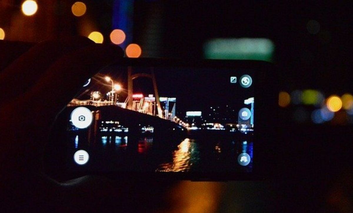 Mantap! Realme C15: Kecil di Harga, Besar di Kenyamanan Visual untuk Malam Hari!