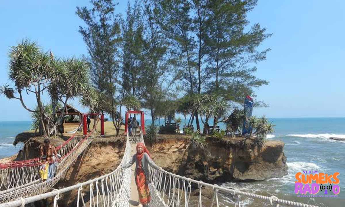 Pantai Sungai Suci Surga yang Memukau di Pulau Sumatera, Hanya 45 menit dari Kota Bengkulu !