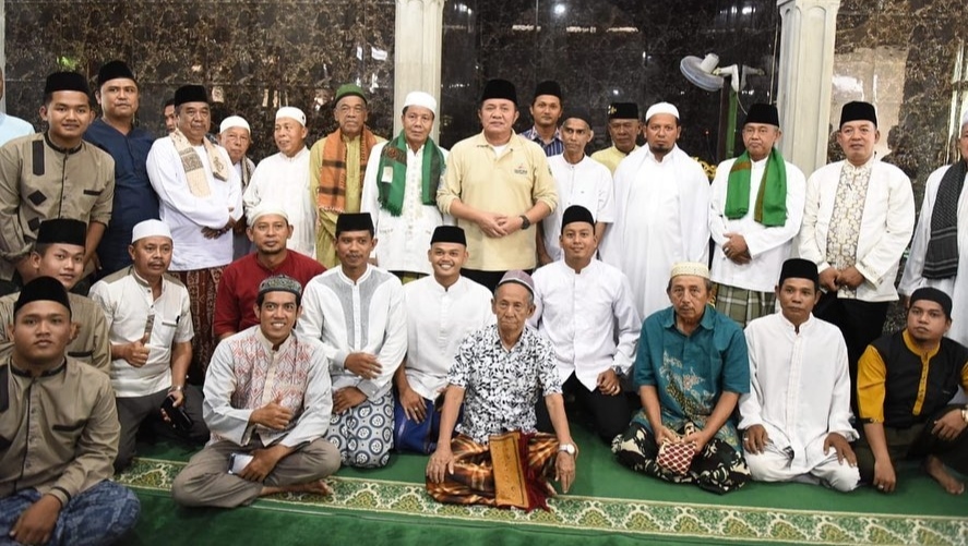 Bantu Renovasi Masjid: Herman Deru Sarankan Gotong Royong Lebih Baik daripada Mengemis di Jalan
