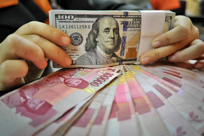 Rupiah Kamis Menguat ke Rp15.481/USD; Lompat ke Seminggu Tertinggi, the Fed akan Pangkas Bunga