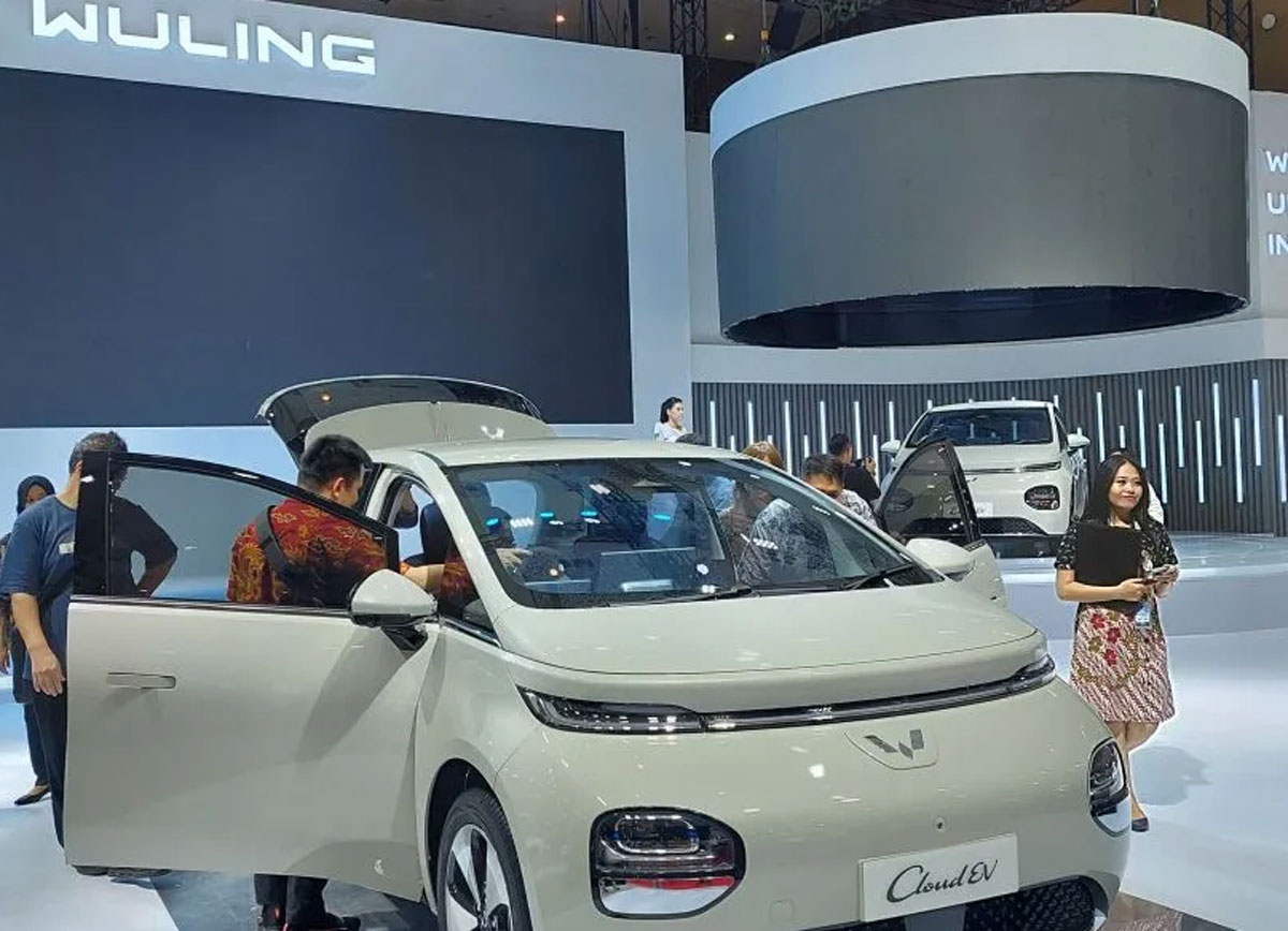 Wuling Cloud EV: Mobil Listrik Lokal yang Mewah dan Serba Canggih untuk Keluarga