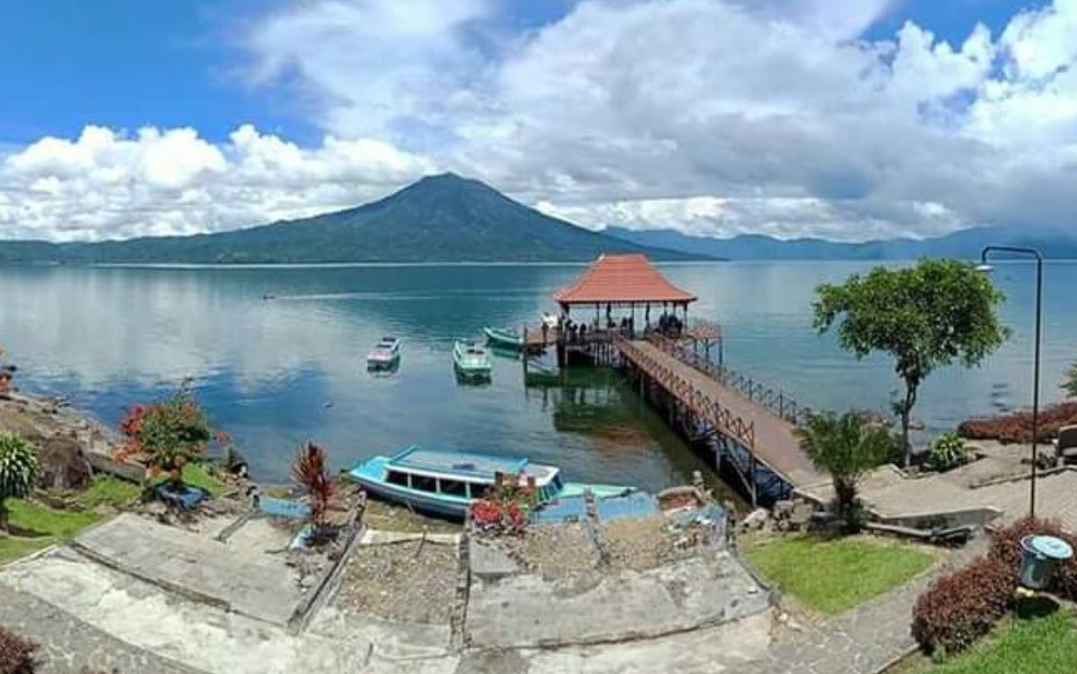 Menyapa Fajar di Danau Ranau: Surga Tenang di Perbatasan Sumsel-Lampung!