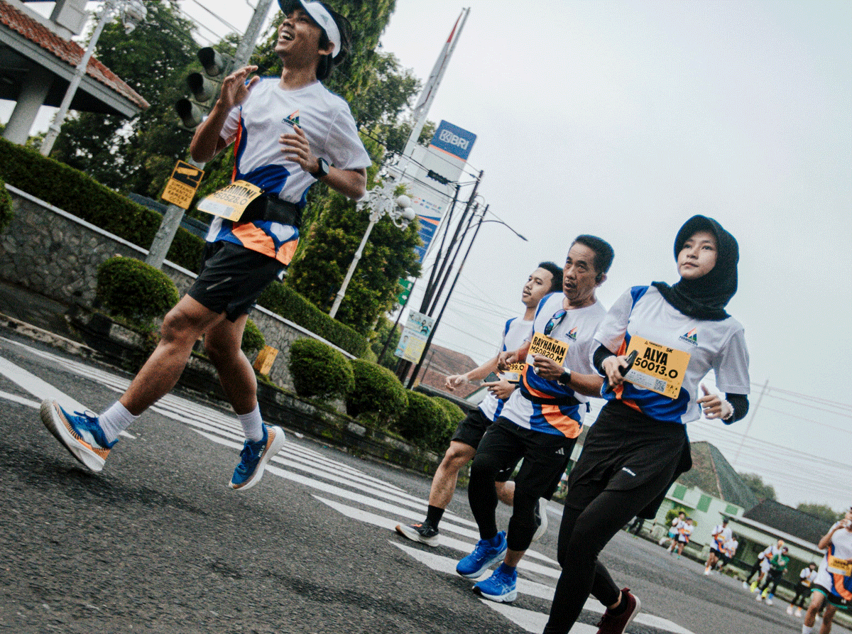 BRI Dukung Purwokerto Half Marathon 2025: Dorong Sport Tourism, Bangkitkan UMKM Lokal dan Ekonomi Daerah
