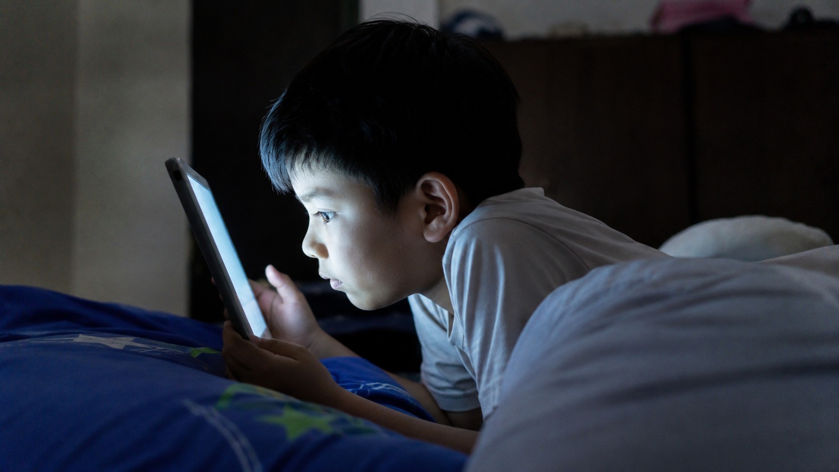 Gadget Boleh, Berlebihan Jangan! Cara Bijak Mengatur Screen Time Anak