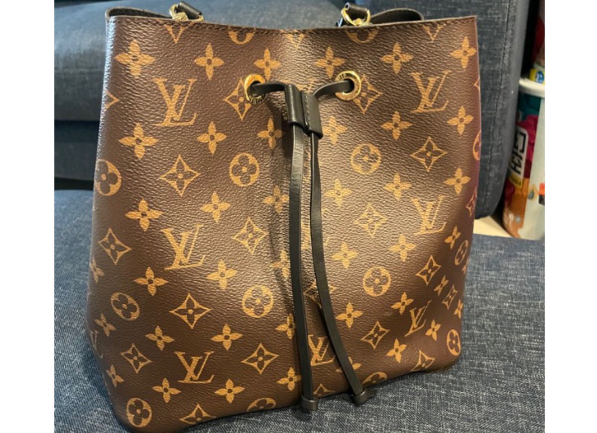 Ini Dia! Louis Vuitton Neonoe Noe Black Monogram: Mempunyai Keanggunan yang Mewah, Cek Yuk!