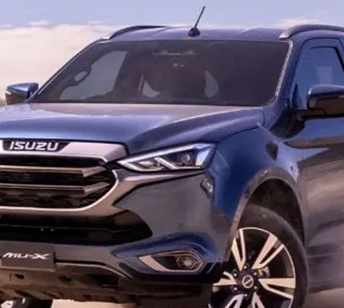 Isuzu MU-X Facelift Menggebrak: Lebih Sporty dan Tangguh, Meluncur di Thailand!