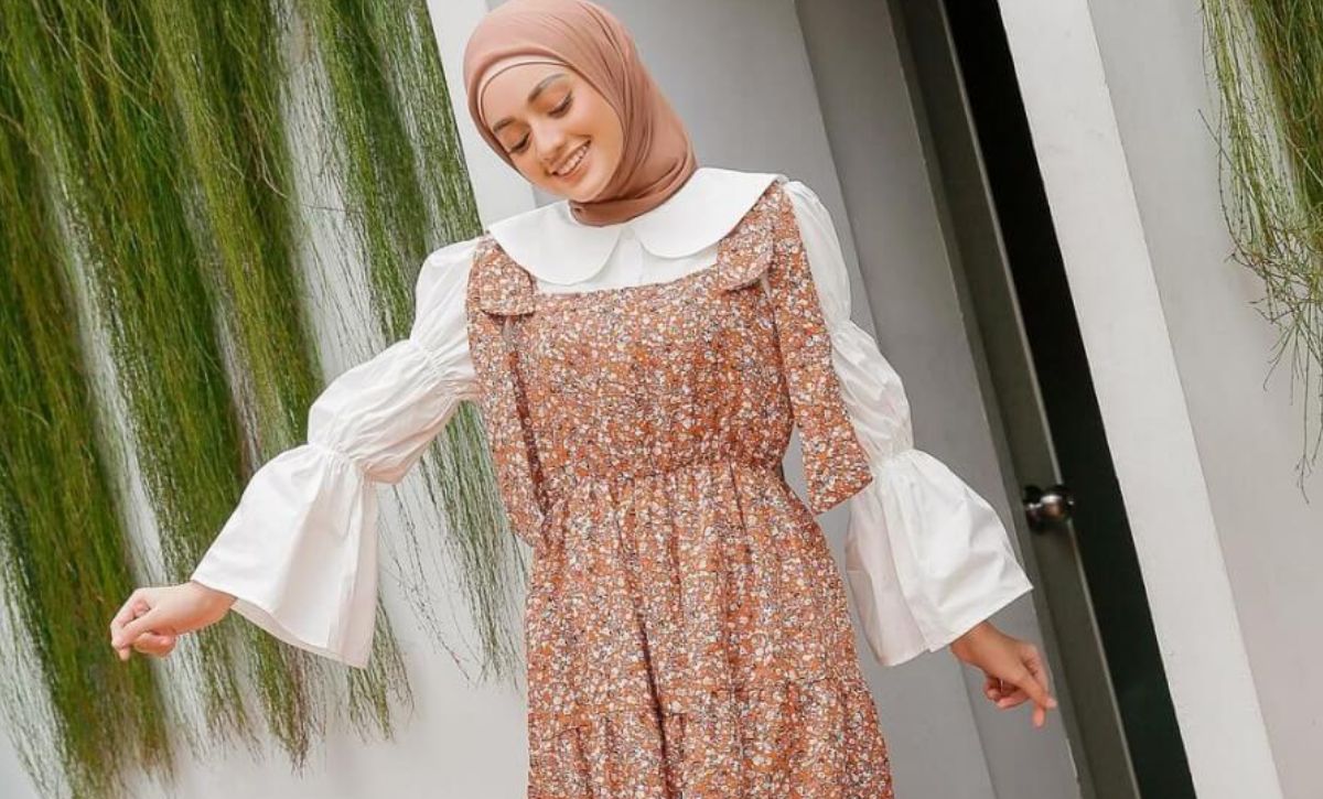 Inspirasi Outfit Hijab Korea dengan Warna Pastel untuk Gaya Kasual yang Santai dan Stylish