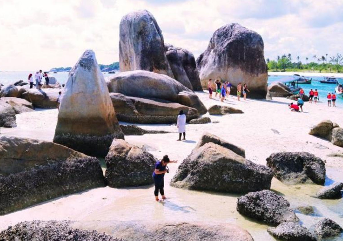 Panduan Wisata ke Pulau Batu Berlayar: Akses dan Tips Berkunjung