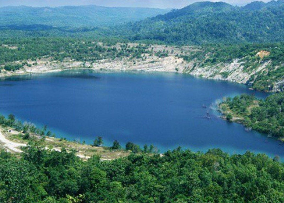 Danau Cinta di Tanjung Enim: Pesona Alam yang Tercipta dari Jejak Tambang