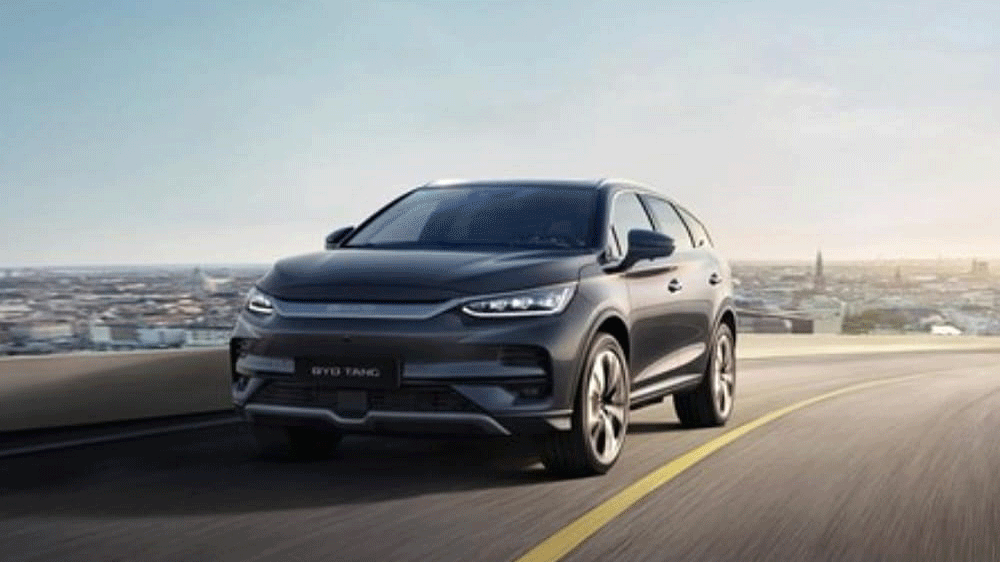 BYD Atto 8 Meluncur Global: SUV Flagship China dengan Performa Super dan Jarak Tempuh Fantastis