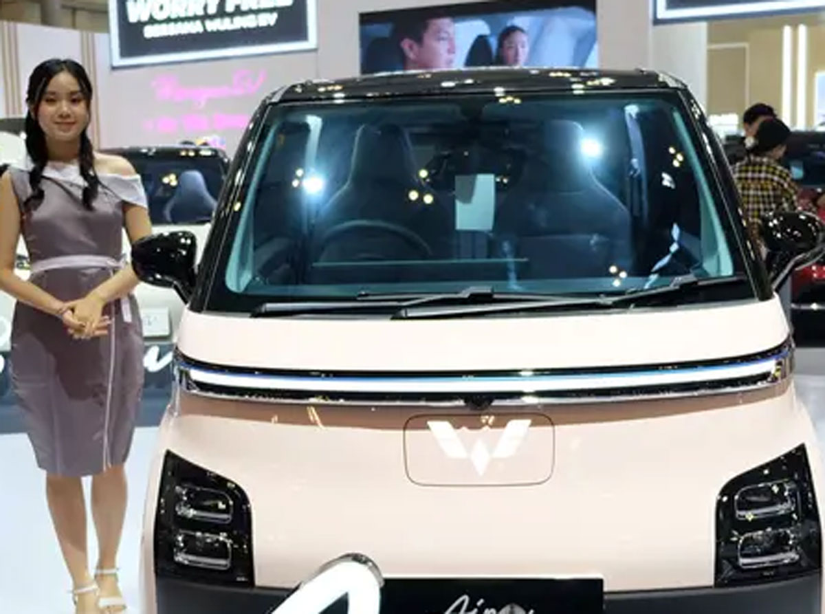 Wuling Air ev Pikat Perhatian di GJAW 2024, Bukti Kesuksesan Mobil Listrik Ramah Lingkungan