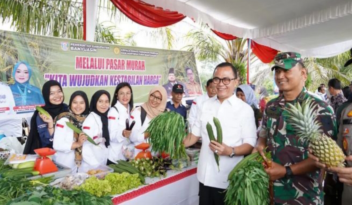 Operasi Pasar Murah, PJ Bupati Konsisten Tekan Inflasi dan Bantu Warga