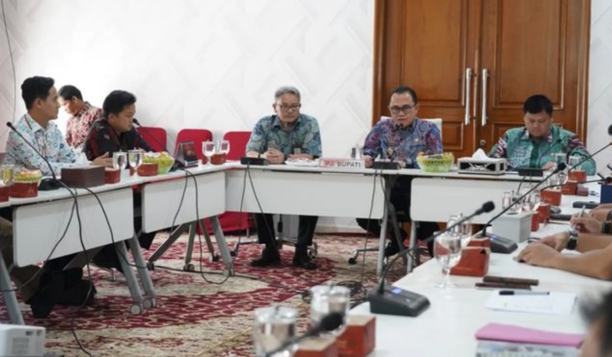 Penjabat Bupati dan Sekretaris Daerah, Pimpin Rapat Exit Meeting Pemeriksaan Keuangan 2023 oleh BPK RI