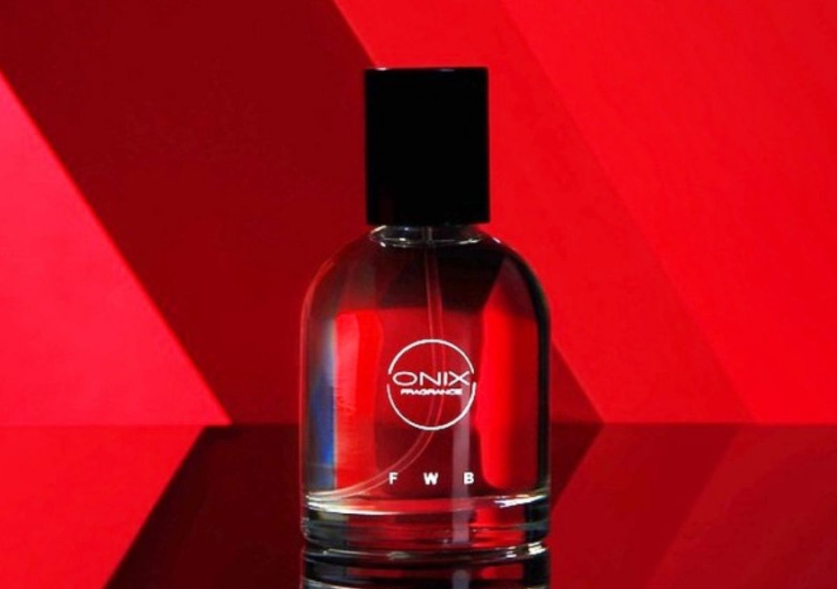 Ini Dia Parfum Misterius! KKV ONIX Eau de Parfum: Inilah Pilihan Aroma Unisex Menyegarkan, Cek Yuk!