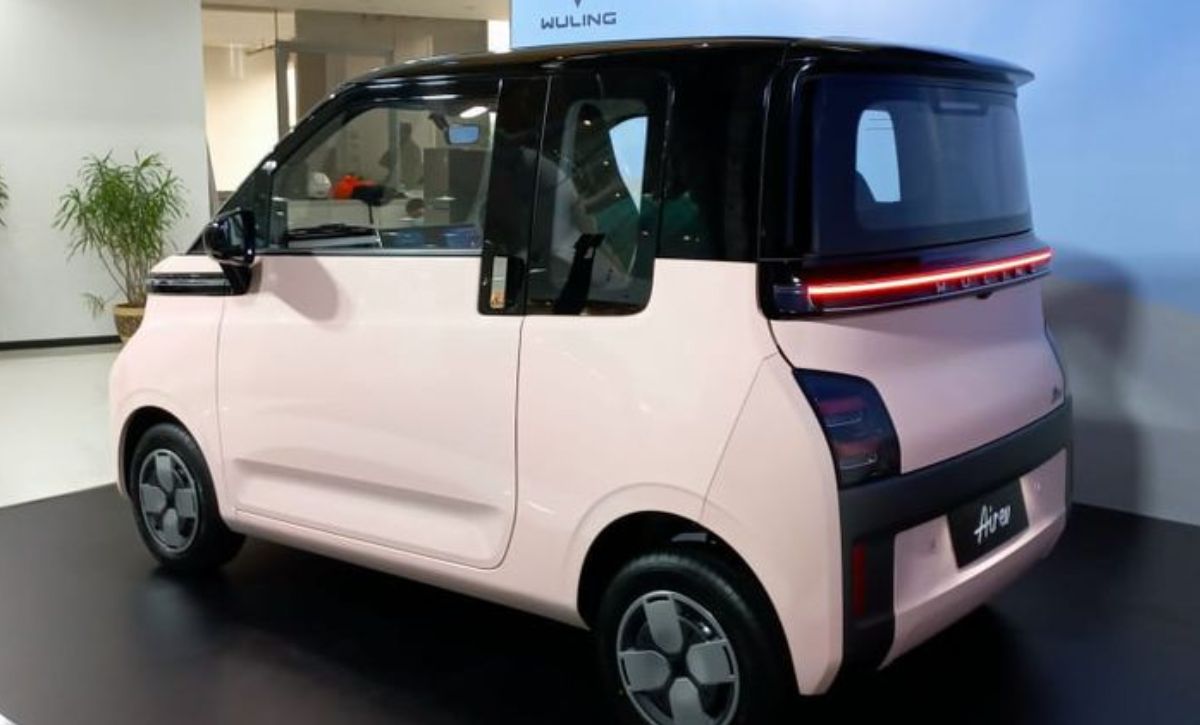 Wah! Wuling Air EV: Inovasi Lokal yang Mendunia, Mobil Listrik Kompak dengan Harga Terjangkau!