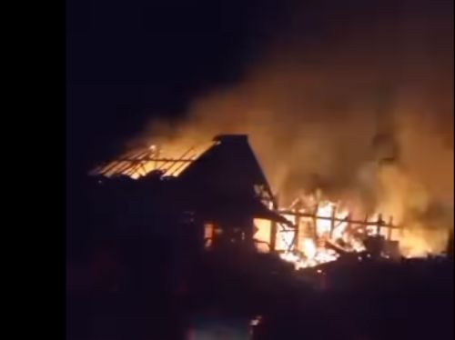 Kebakaran Hebat di Panglong Kayu, Ogan Komering Ulu: Kerugian Ditaksir Ratusan Juta Rupiah