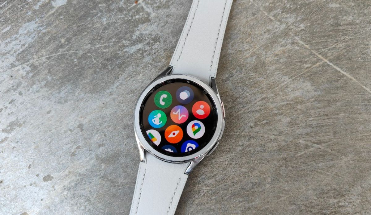 Galaxy Watch 6 Classic: Ketangguhan dalam Desain Klasik untuk Wanita Modern!