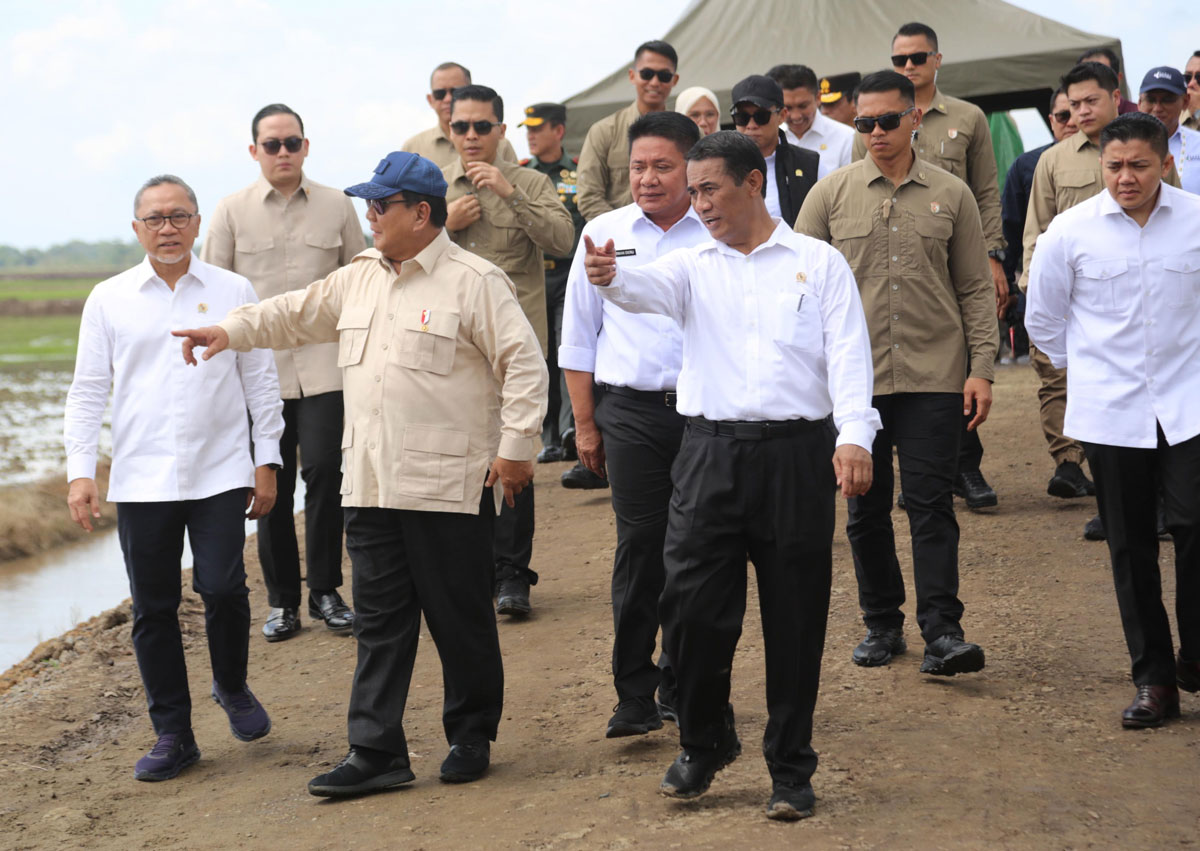 Presiden Prabowo Tanam Padi dengan Drone di Sumsel, Dorong Swasembada hingga Lumbung Pangan Dunia