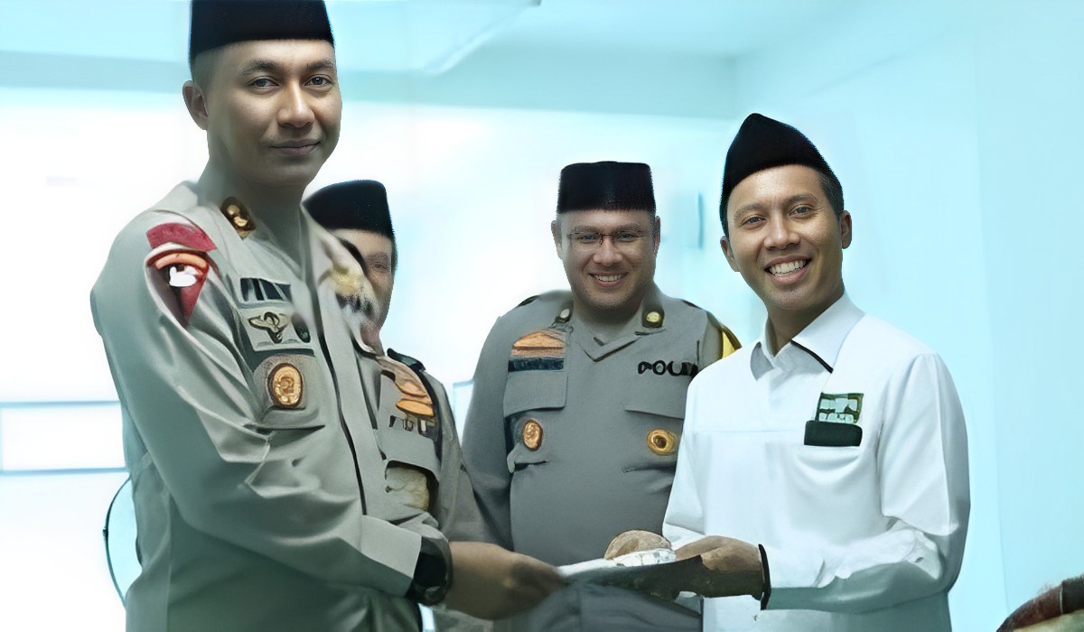 AKBP Ferly Rosa Putra SIK  Jalin Kemitraan Melalui Program Jumat Curhat di Ponpes Sabilul Hasanah