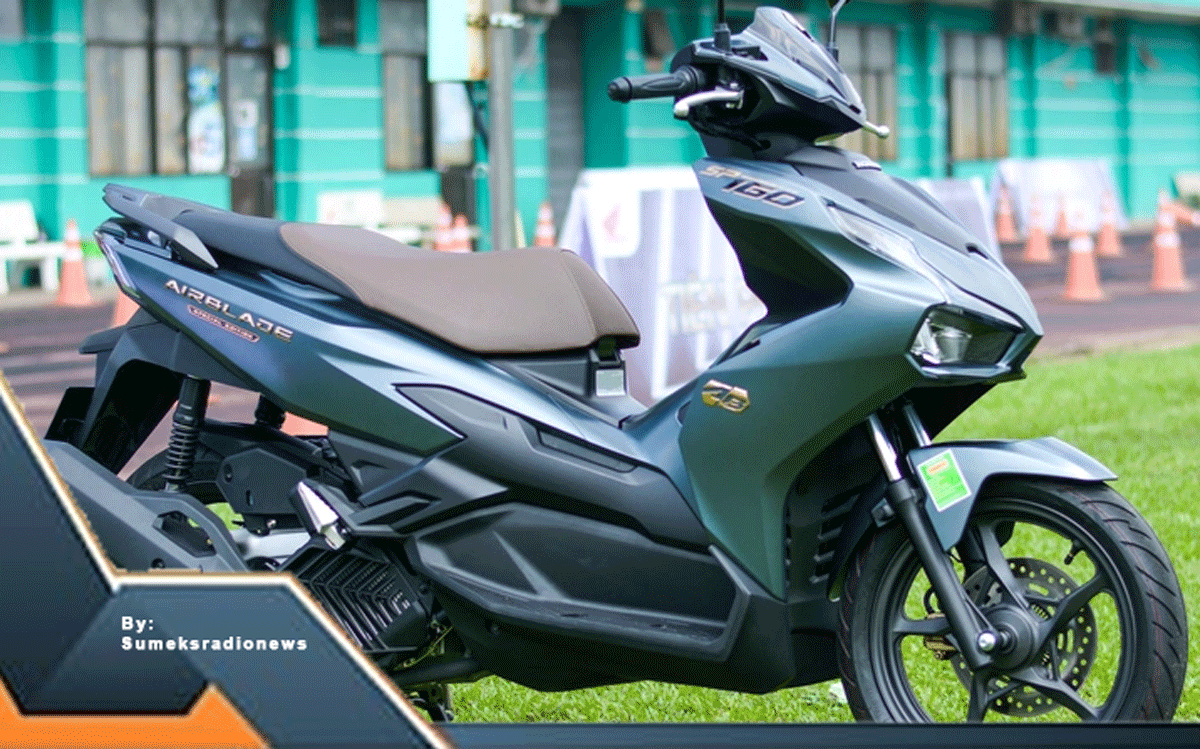 Dibalut Desain Sporty, Honda Air Blade 160 Menjadi Pesaing Serius Yamaha Aerox 155
