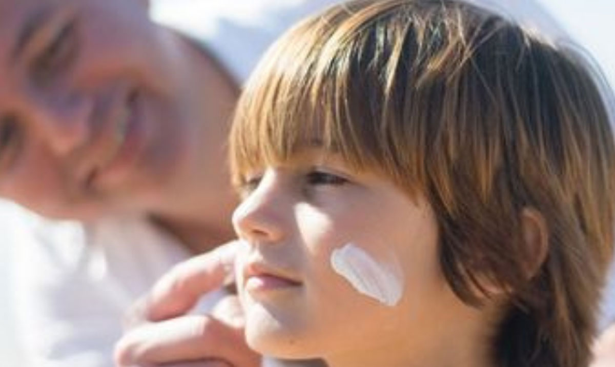 Lindungi Kulit Anak Anda dengan Sunscreen Terbaik: Pentingnya Perlindungan dari Sinar Matahari