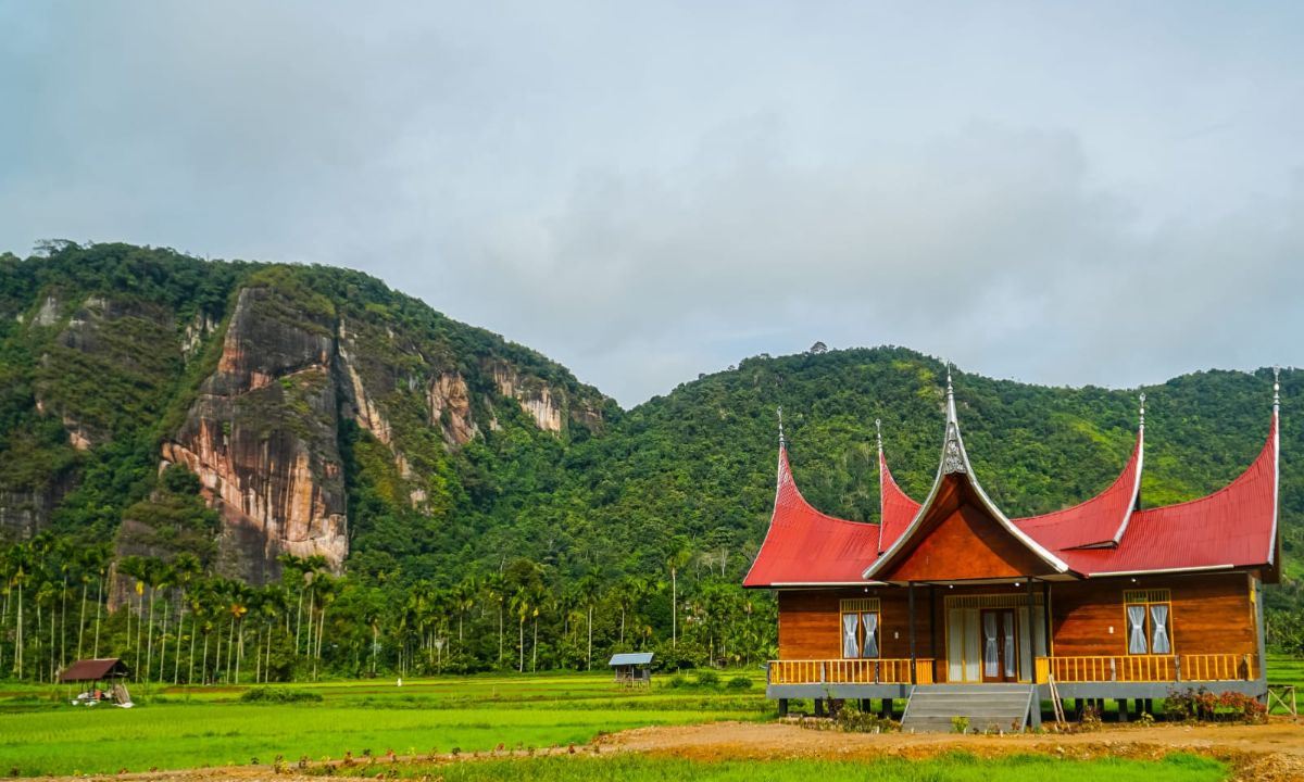 Iniloh 5 Destinasi Wisata Menarik di Sumatra Barat Wajib Anda Kunjungi di Akhir Pekan ini!