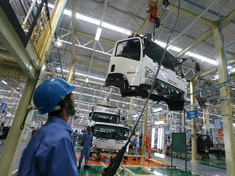 Resmi pindah ke RI dari Thailand, UD Trucks akan menggunakan fasilitas produksi Isuzu Karawang.