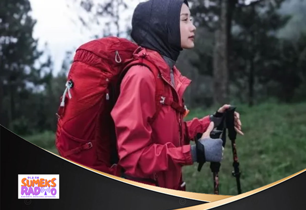 Siap Tantang Hujan & Medan Ekstrem dengan Jaket Eiger Aquapura WTP: Keringkan Petualanganmu!