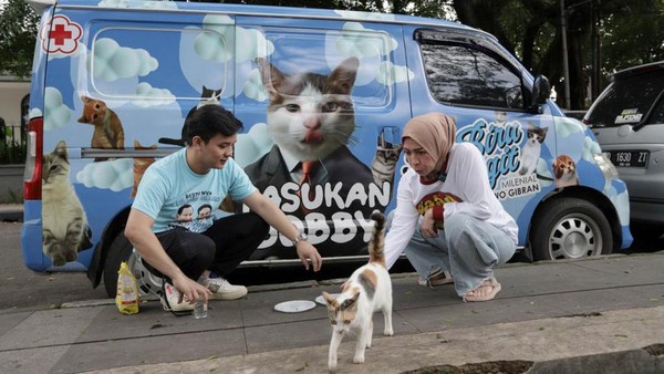 Cara Unik Melly Goeslaw Kampanyekan Prabowo. 