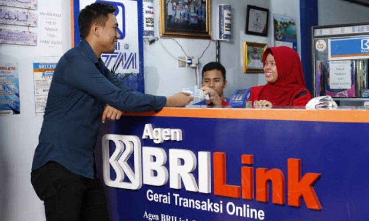 Agen BRILink, Bukti Pemerataan Layanan BRI dan Sharing Economy di 62 Ribu Desa