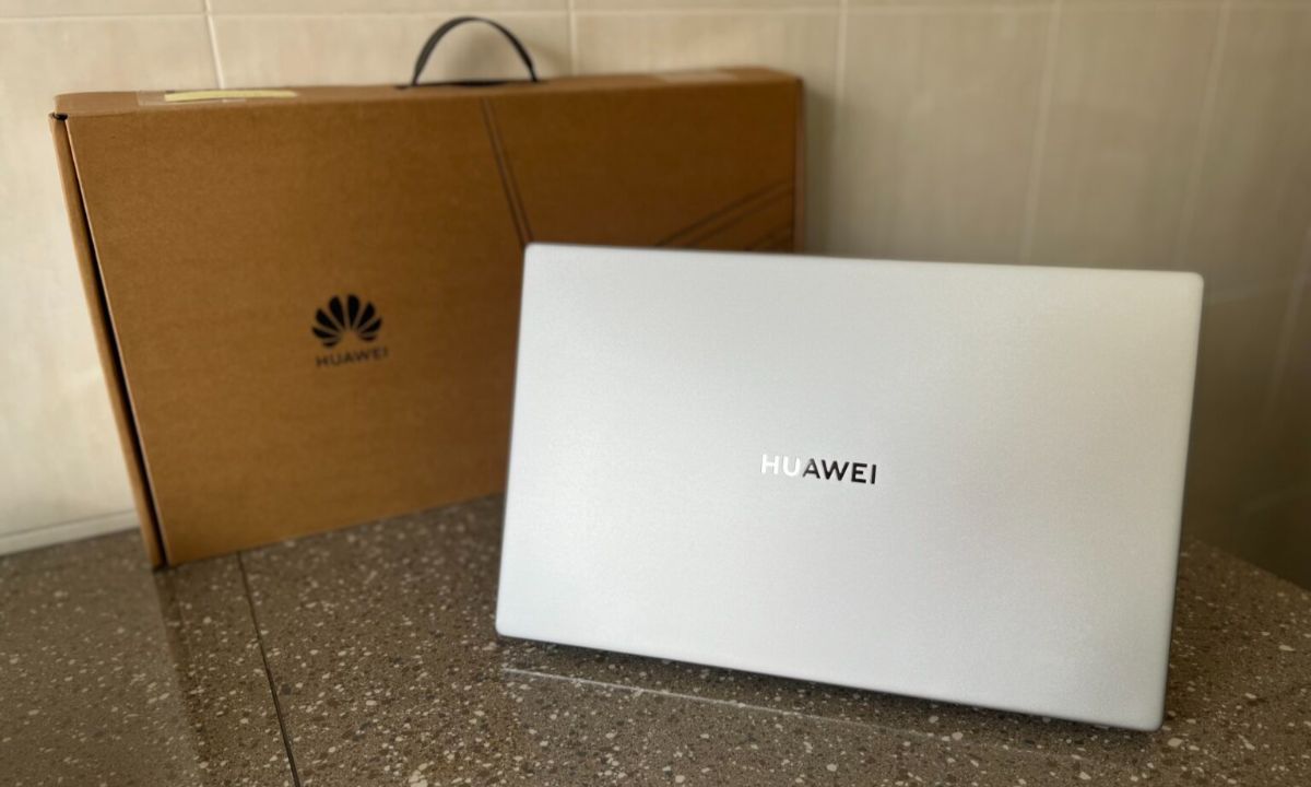 Perlu Laptop Untuk Desain Grafis? Huawei MateBook D 15 2022 Solusinya! Udah Murah dan Fitur Lengkap