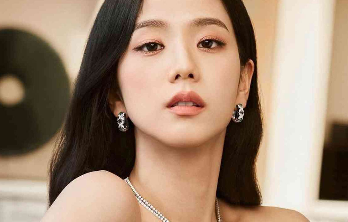 Tampil Glowing Seperti Jisoo BLACKPINK: 7 Tips Rahasia untuk Kulit Awet Muda