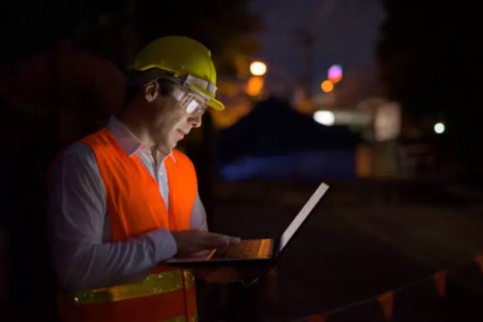 Tetap Produktif Bagi Pekerja Shift Malam, Ini Tipsnya ...