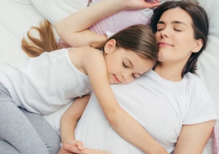 Tips & Solusi Mengatasi Tantangan Tidur pada Anak-anak dengan Kondisi Kesehatan Khusus Salah Satunya Asma