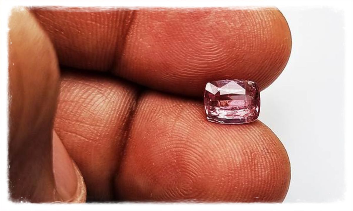 Pasar Batu Akik Mengalami Perubahan Dinamis: Tren Pasca-Rekor Padparadscha Sapphire