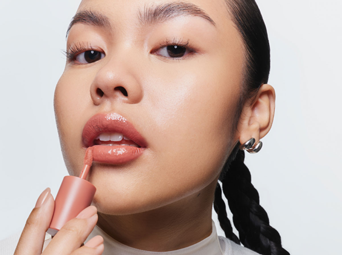  Luxcrime Shine Addict Lip Vinyl: Pilihan Tepat untuk Bibir Glossy yang Tahan Lama