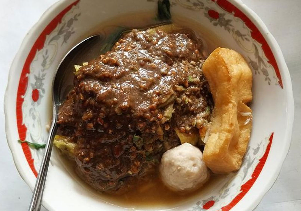 Rujak Bakso: Kolaborasi Rasa Unik Khas Malang yang Bikin Penasaran