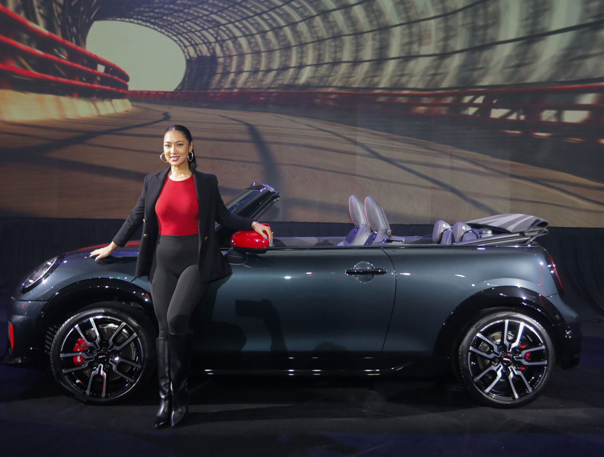 MINI JCW E Resmi Mengaspal di Indonesia: Mobil Listrik Mini dengan Performa Maksimal