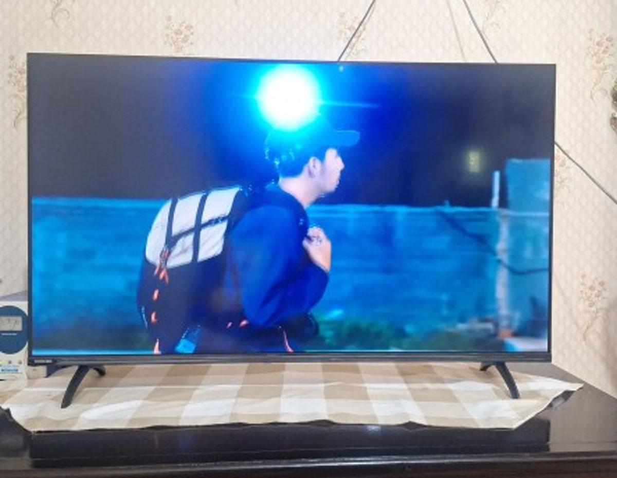 Coocaa 50 Inch 4K Smart TV: Kenyamanan Hiburan Masa Kini dengan Google TV dan Fitur Pintar