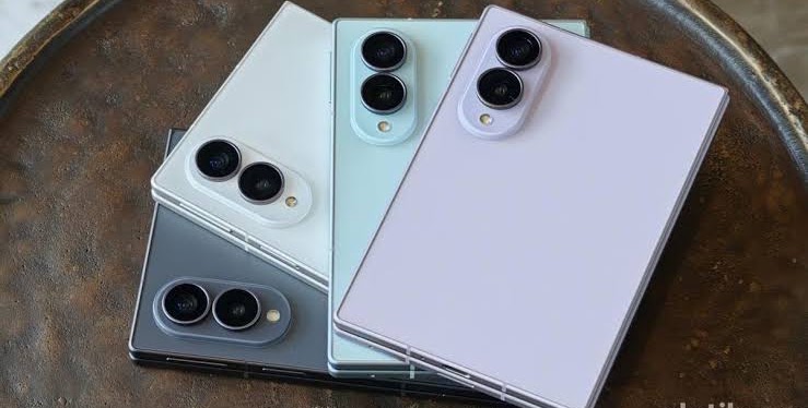 Penjualan Galaxy Z Fold 8 Naik 10% Setelah Peluncuran iPhone Duo   
