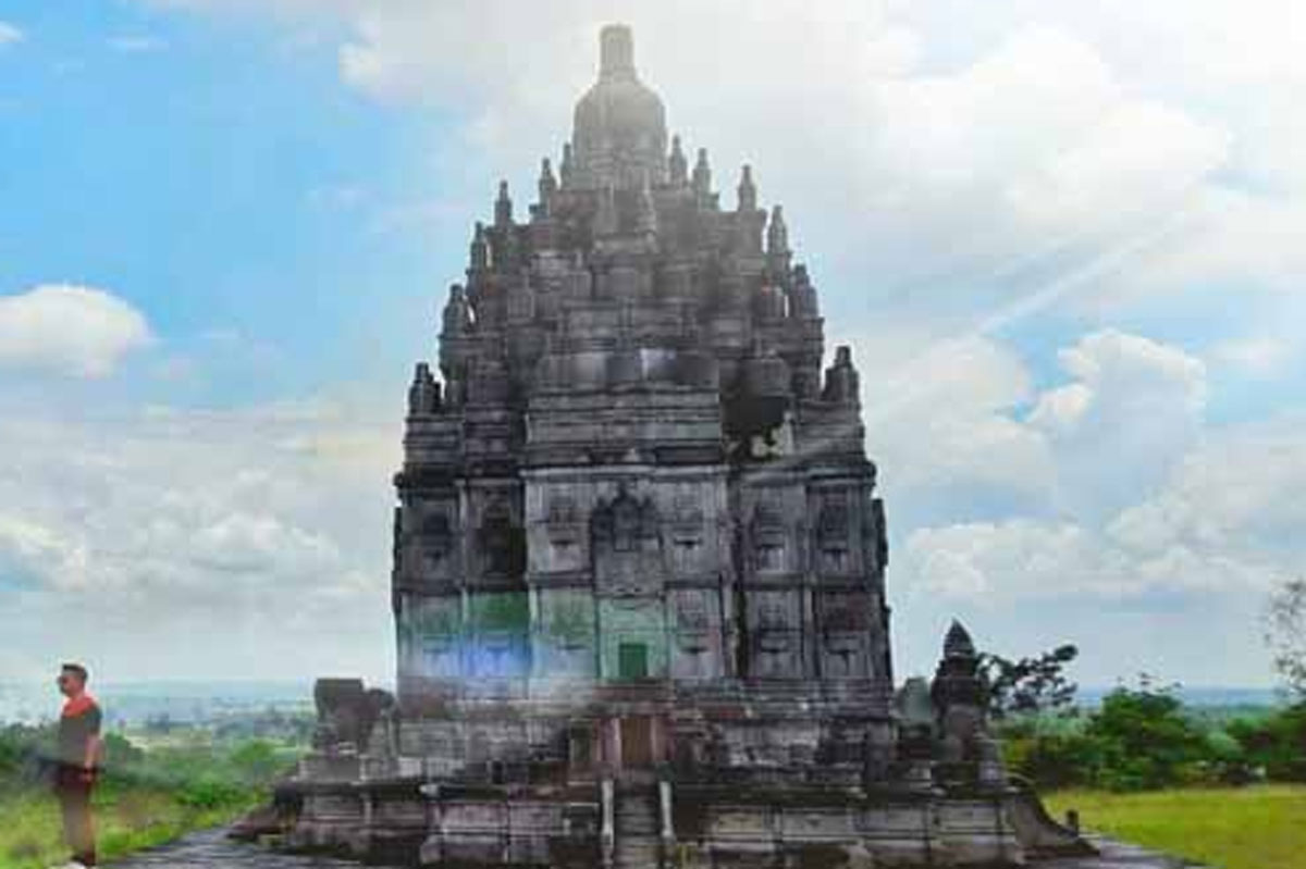 Menikmati Pesona Cakat Raya: Destinasi Wisata Unik dengan Miniatur Candi Prambanan di Lampung