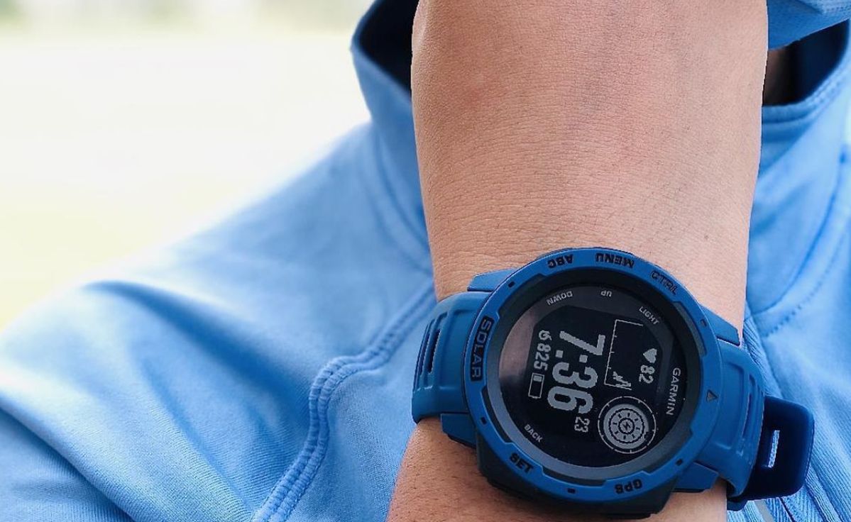 Outdoor Tanpa Khawatir Baterai? Garmin Instinct Solar Jawabannya!