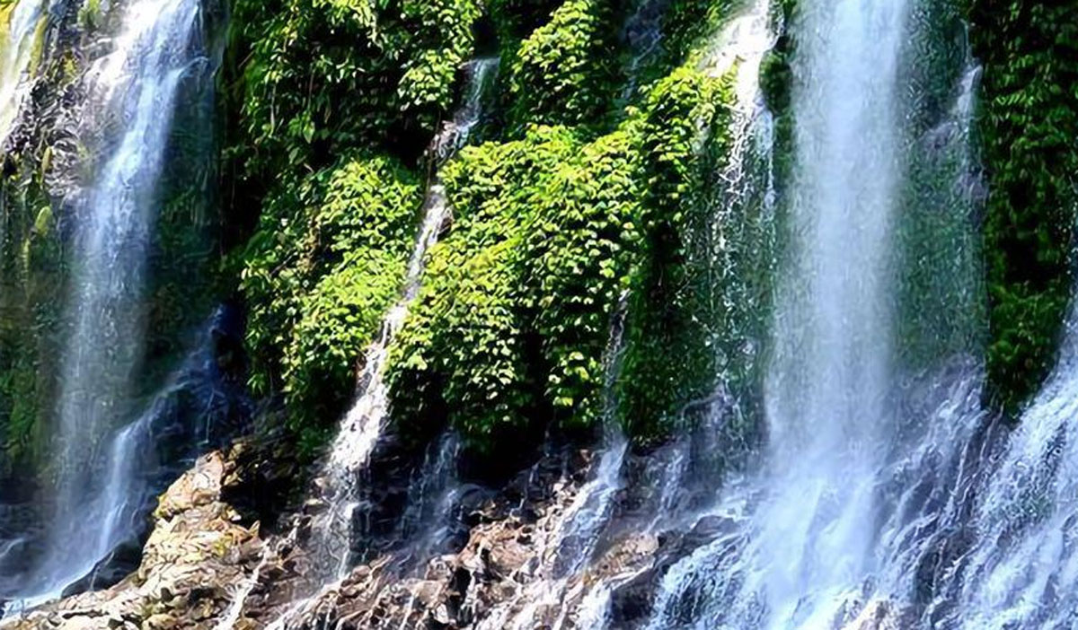 Wow!! Ada Air Terjun Bidadari Di Kabupaten Lahat : Memberikan Keindahan Alam yang Menyegarkan 