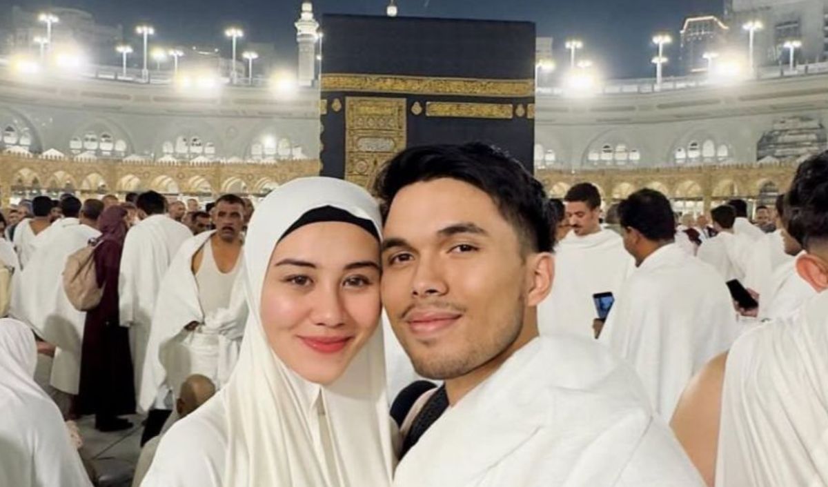 Intip Yuk! Perjalanan Ibadah Umrah Bersama Sahabat Sebelum Pengumuman Kehamilan Thariq & Aaliyah Massaid