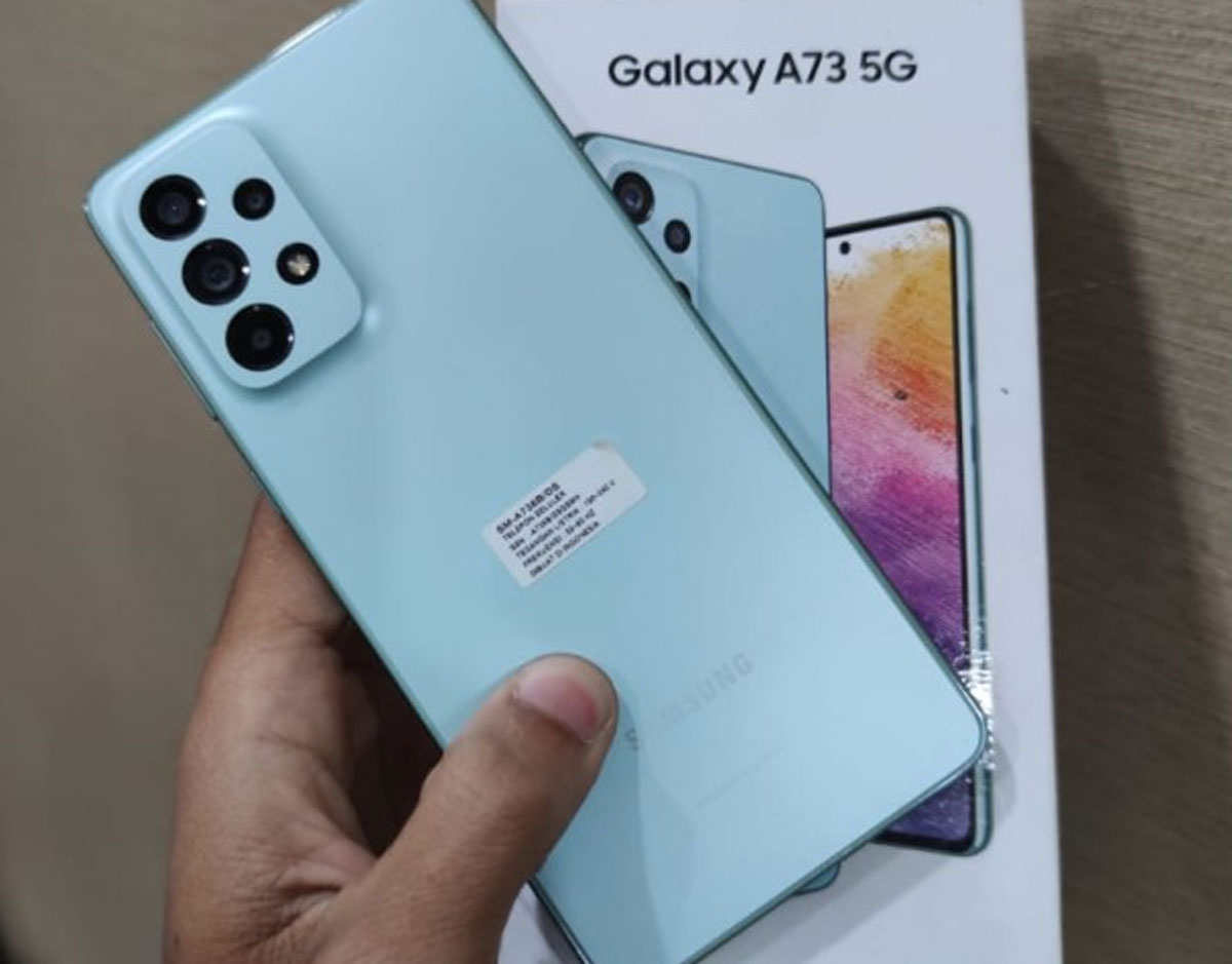 Samsung Galaxy A73 5G : Kualitas Desain dan Layar yang Memikat Menawarkan Pengalaman Visual yang Luar Biasa