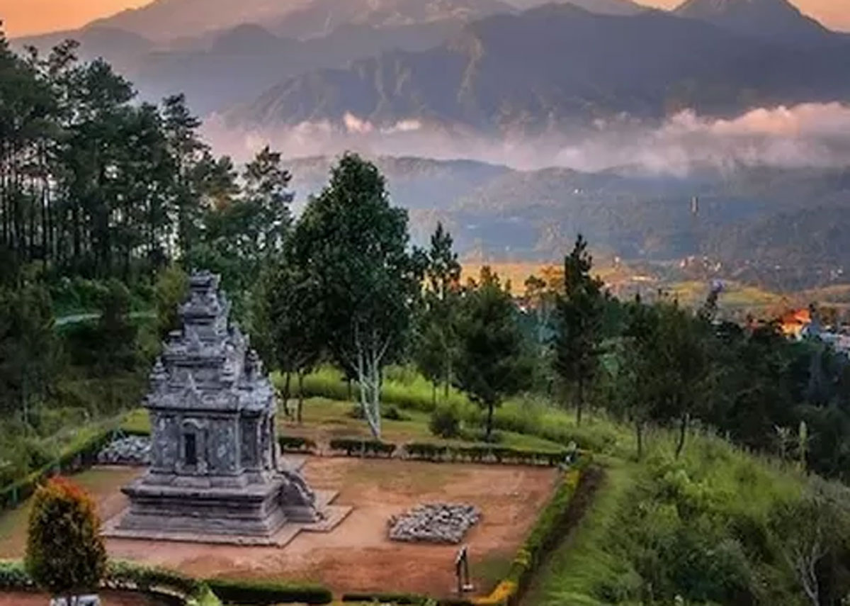 Candi Gedong Songo: Menyatu dengan Sejarah dan Alam di Lereng Gunung Ungaran