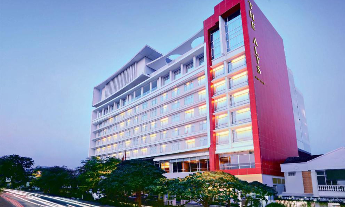Pesona Nataru 2023: Hotel di Palembang Hadirkan Promo Unik, Mulai dari Special Dinner hingga Colorful Party!