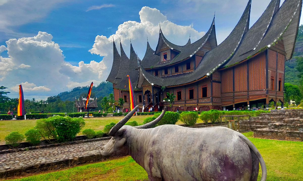 Istana Pagaruyung, Jejak Sejarah Minang yang Terus Bersinar di Sumatera Barat Hingga Sekarang