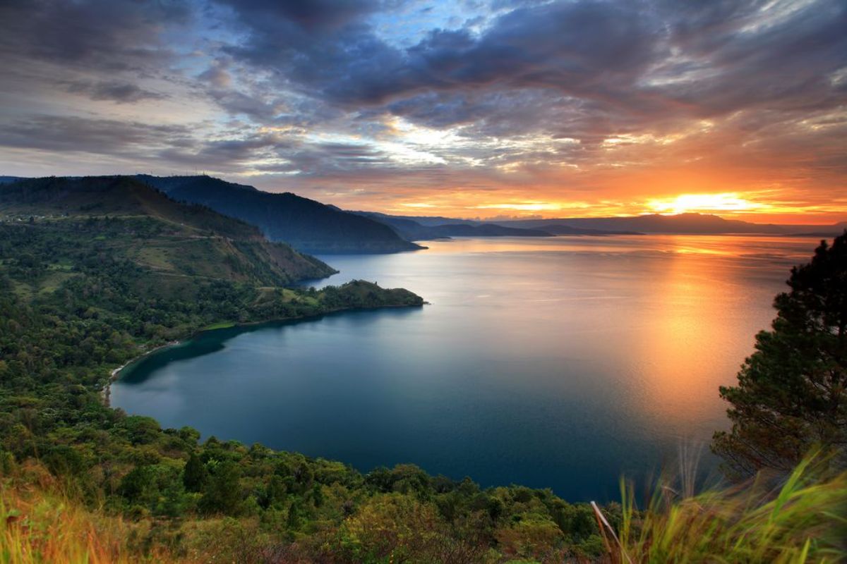 Ternyata dibalik Keindahan Danau Toba ada Kisah Menyentuh Tentang Asal Usul Danau ini