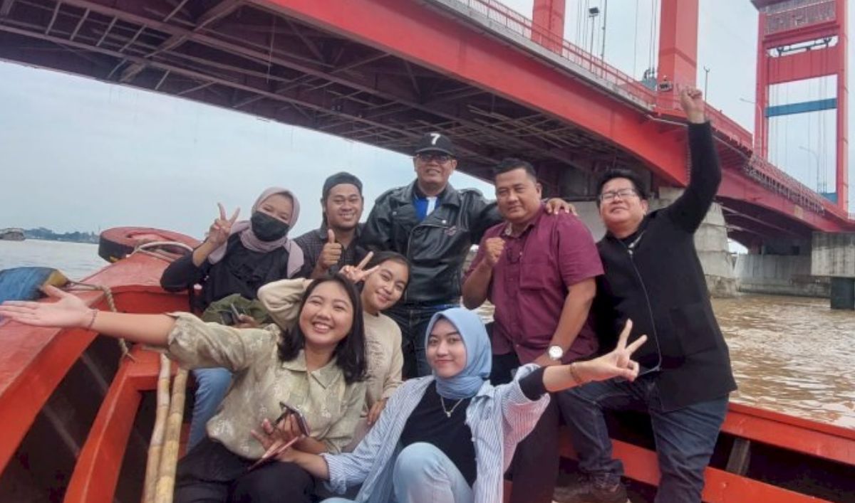 Yuk Jelajah Musi Lewat Ketek Wisata: Eksplorasi Budaya dan Sejarah Palembang yang Tak Terlupakan!
